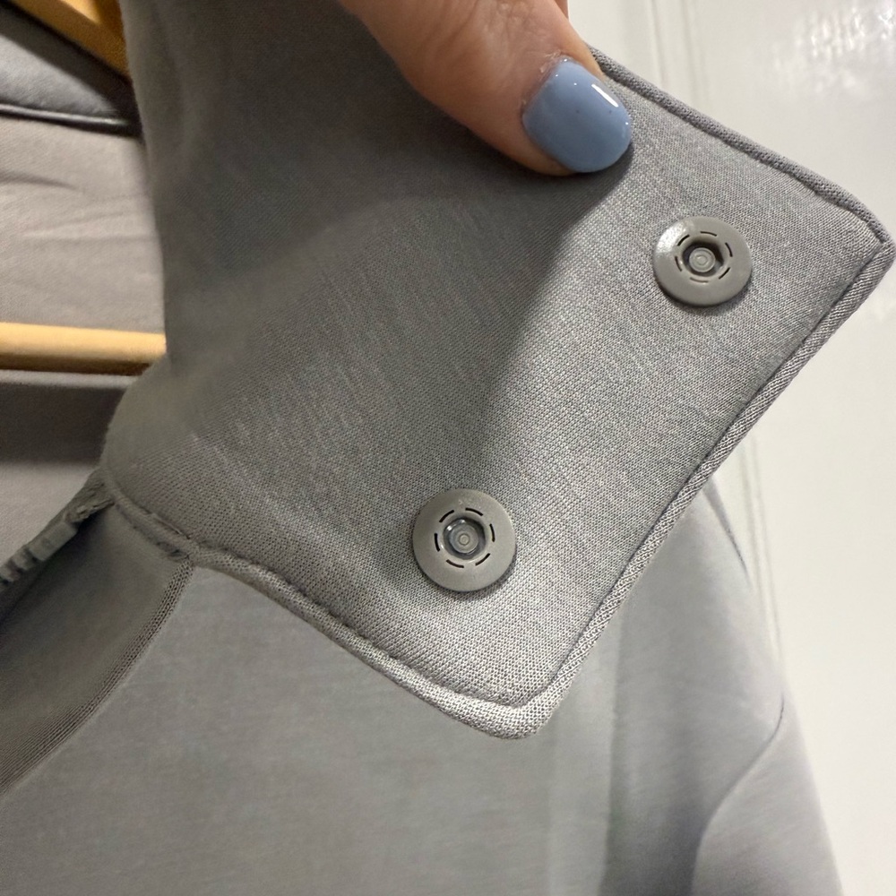Yogalicious Light Gray Utility Jacket XS EUC - Picture 7 of 16